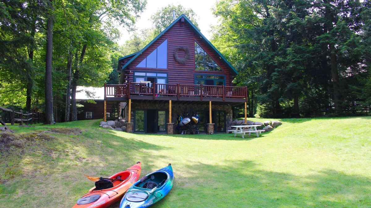 Old Forge Cabin | Water front log home