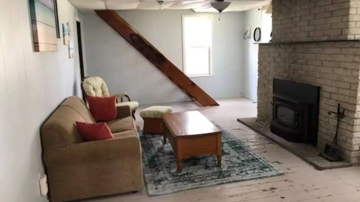 Harbor Beach House | Water House- Walking distance to beach/piers/bars