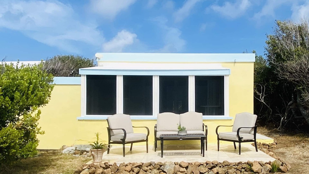 Estate Western Water Island Cottage | Water Island Cottage with a View