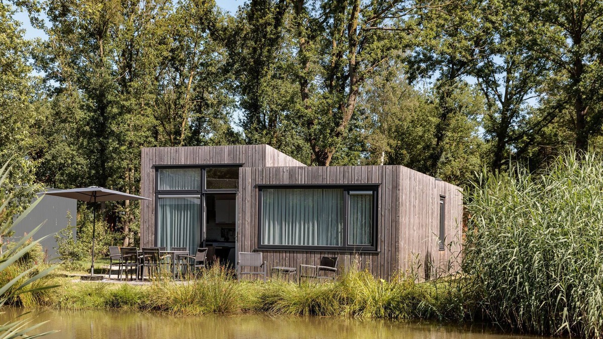 Schaijk House | Water Lodge in Schaijk by the Waterside