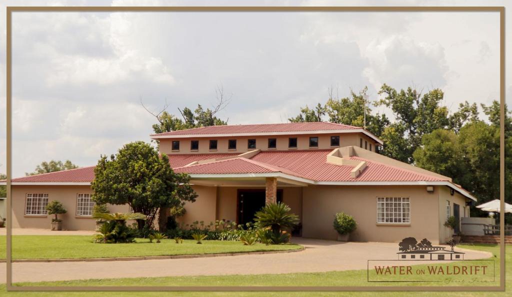 Vereeniging House | Water on Waldrift Guesthouse