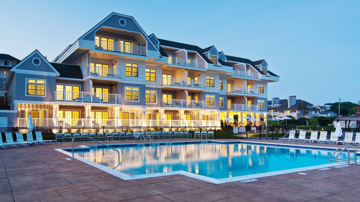 Westbrook Center Resort | Water's Edge Resort & Spa