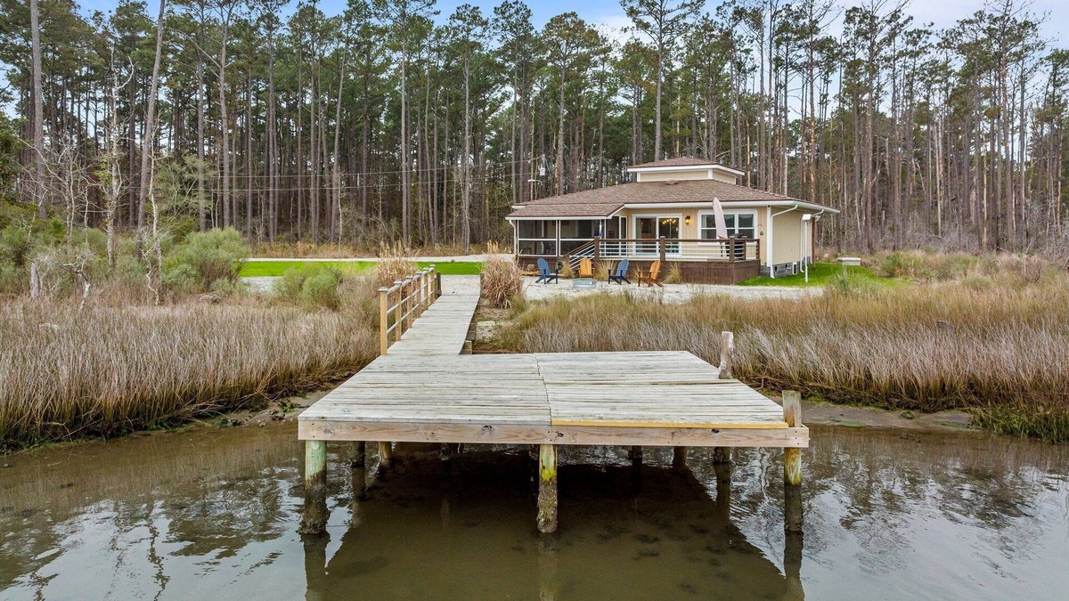 Smyrna House | Water's Edge Retreat- Sound Front Home with Dock