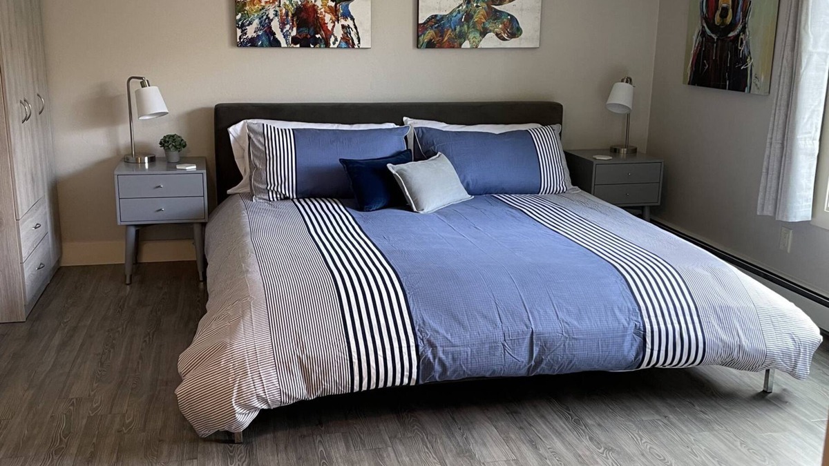 Redstone Condo | Water's Edge Serenity On The Boulevard in Redstone