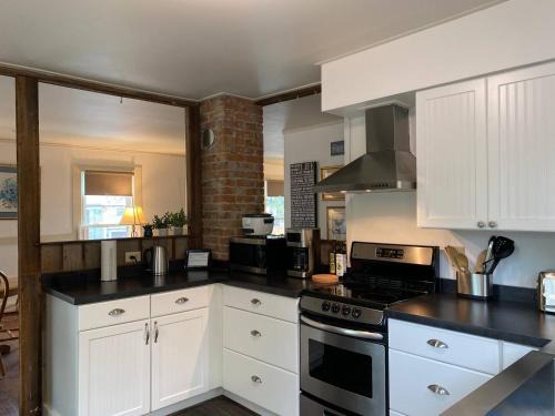Williamstown Apartment | Water Street Apartments