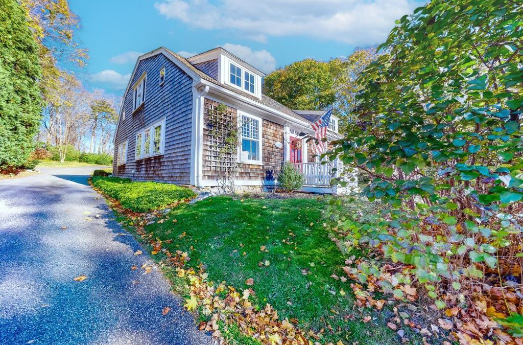 Sandwich House | Water Street Retreat
