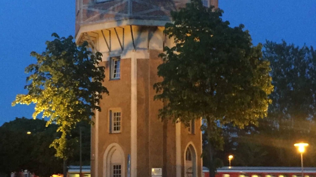 Niebuell Apartment | Water tower - tower room
