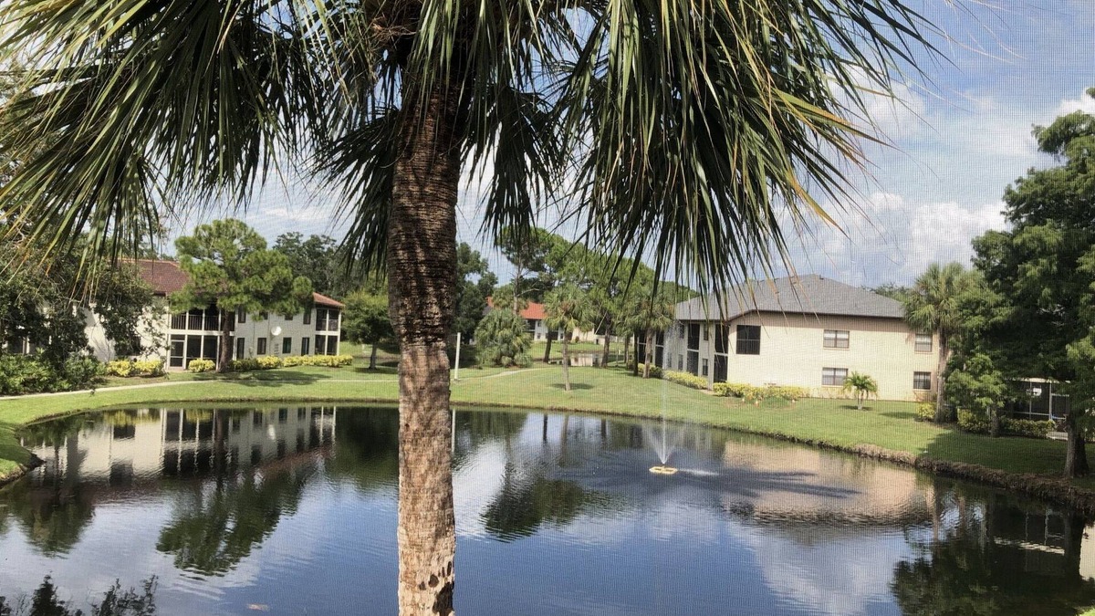 Trailer Estates Condo | Water view 2 bedroom Condo in Shorewalk 15 min to Anna Marie Island 5 min to IMG