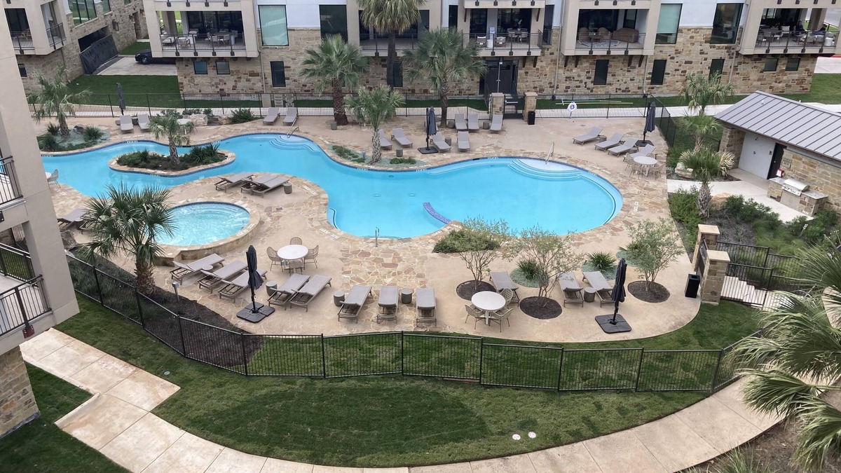 Horseshoe Bay Condo | Water-view condo with balcony, smart TVs, Washer/Dryer and Pool