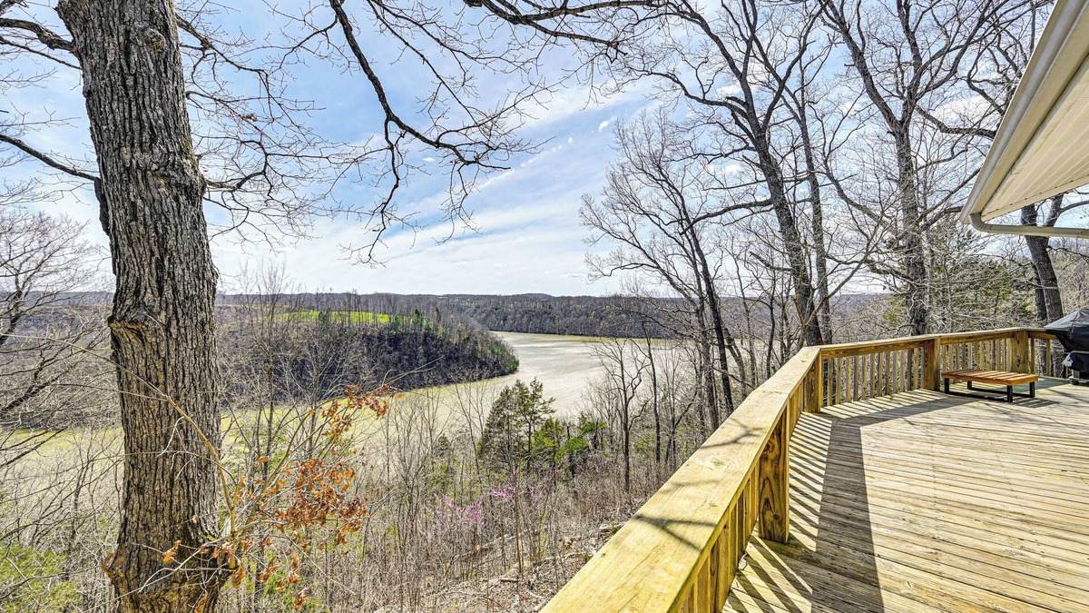 Albany House | Water-View Deck: Home on Dale Hollow Lake