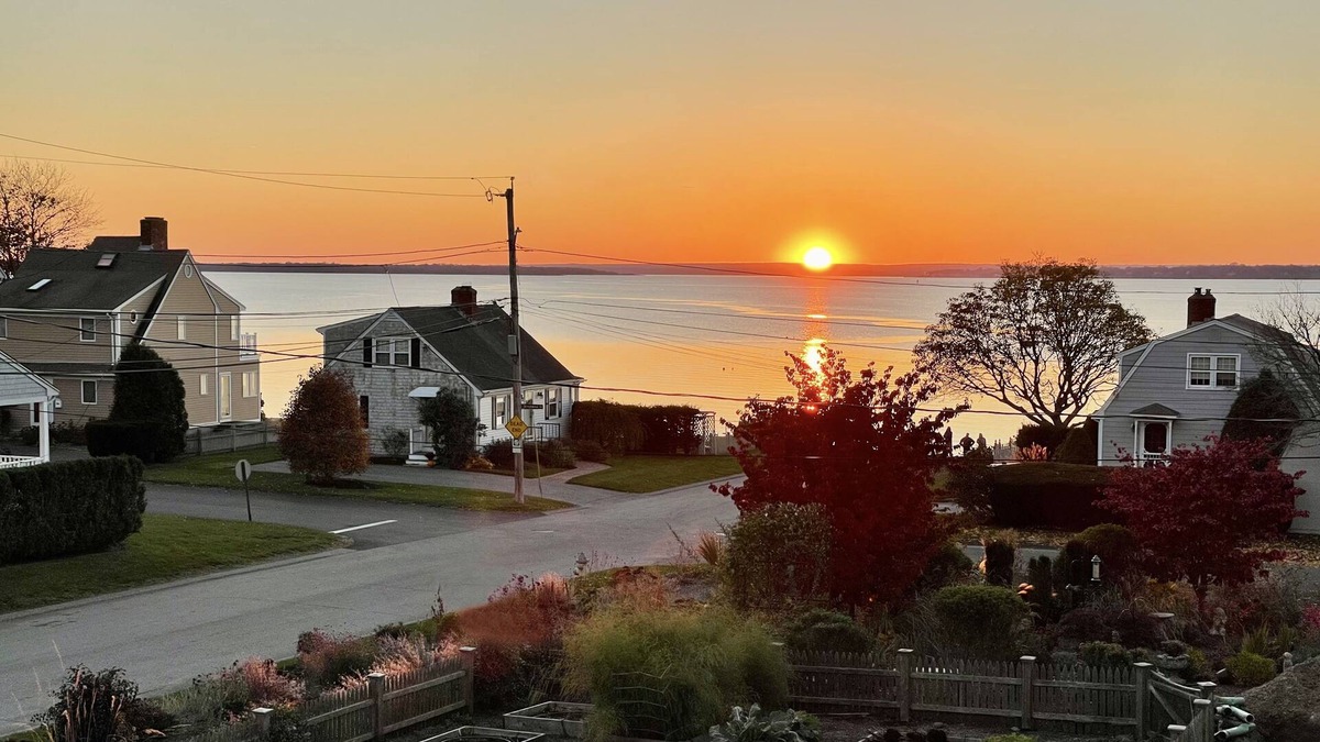 Bristol House | Water Views. Easy Walk to Town Beach & Colt State Park. Next to Scenic Bike Path