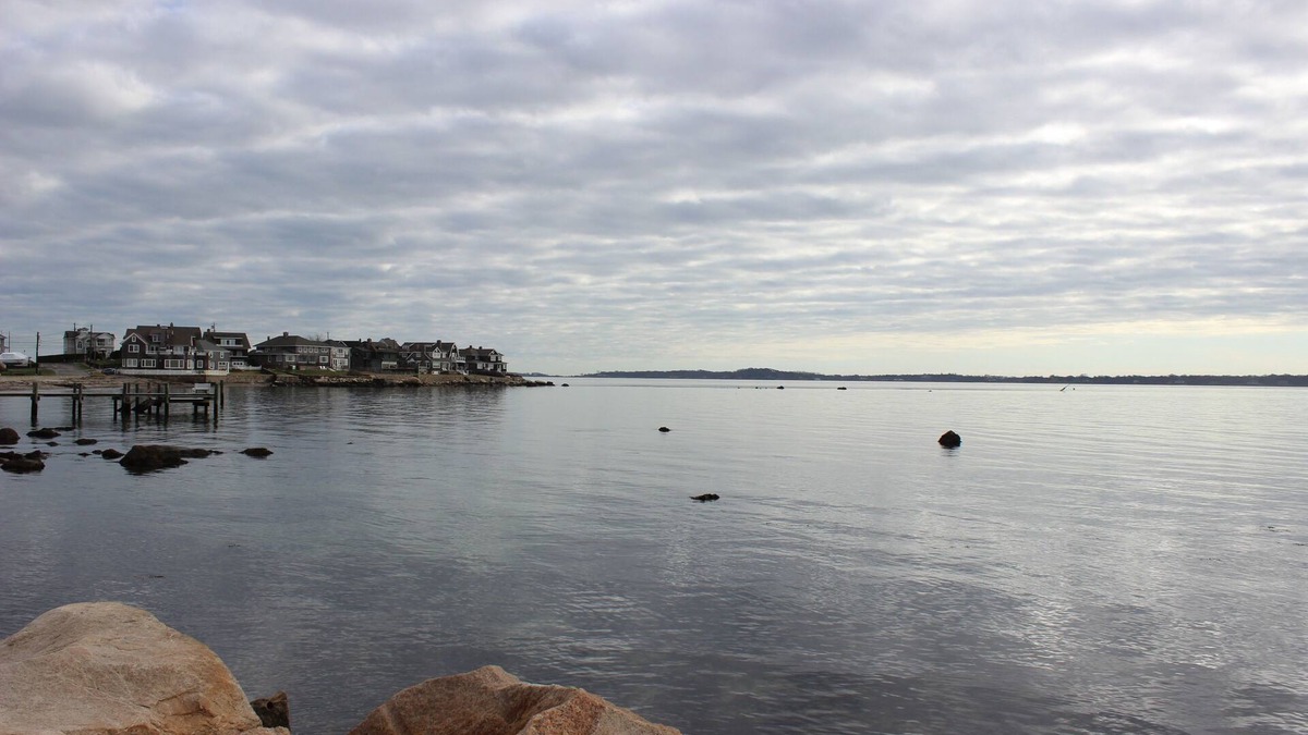 Mystic - New London House | Water views, work/live, 5BD/2.5BA, Pets in Groton Long Point, CT