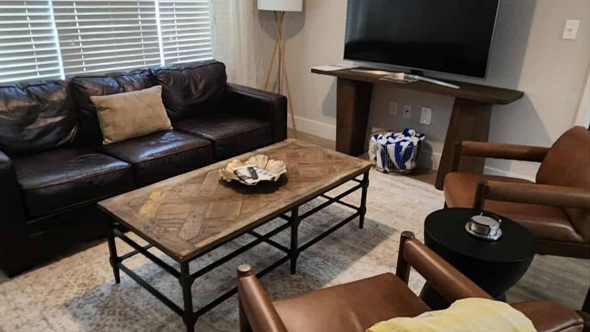 Tuscaloosa Condo | Watercress 2-bedroom/2 bath condo less that 2 miles to the stadium.