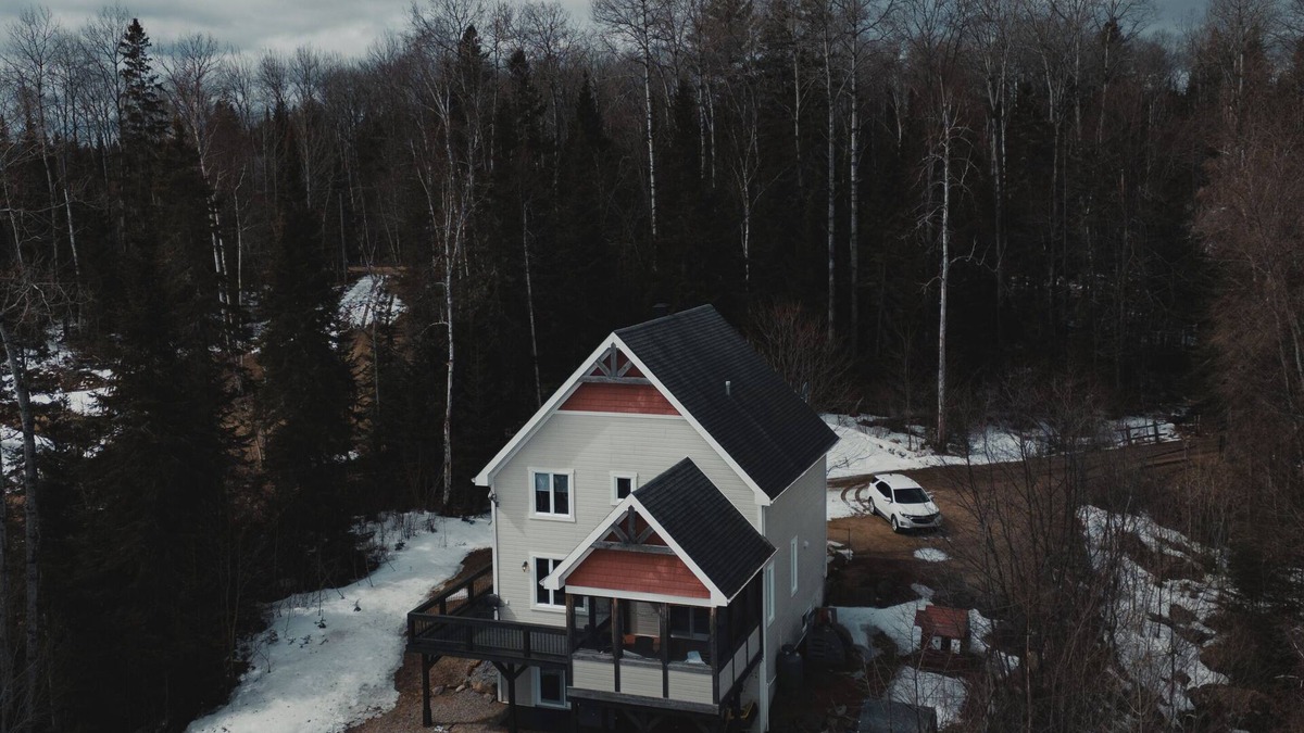 Saint-Michel-des-Saints Ski Chalet | Waterfront, Spa, Sauna, Cold bath Private dock, Fishing, View