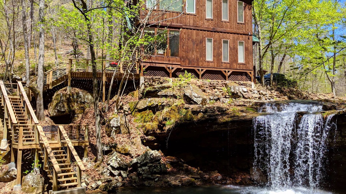 Deer House | Waterfall Wilderness Retreat Bordering the Ozark National Forest