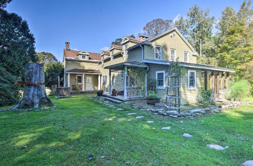 Hollowville House | Waterfalls and Trails at The Mills At Green Hole