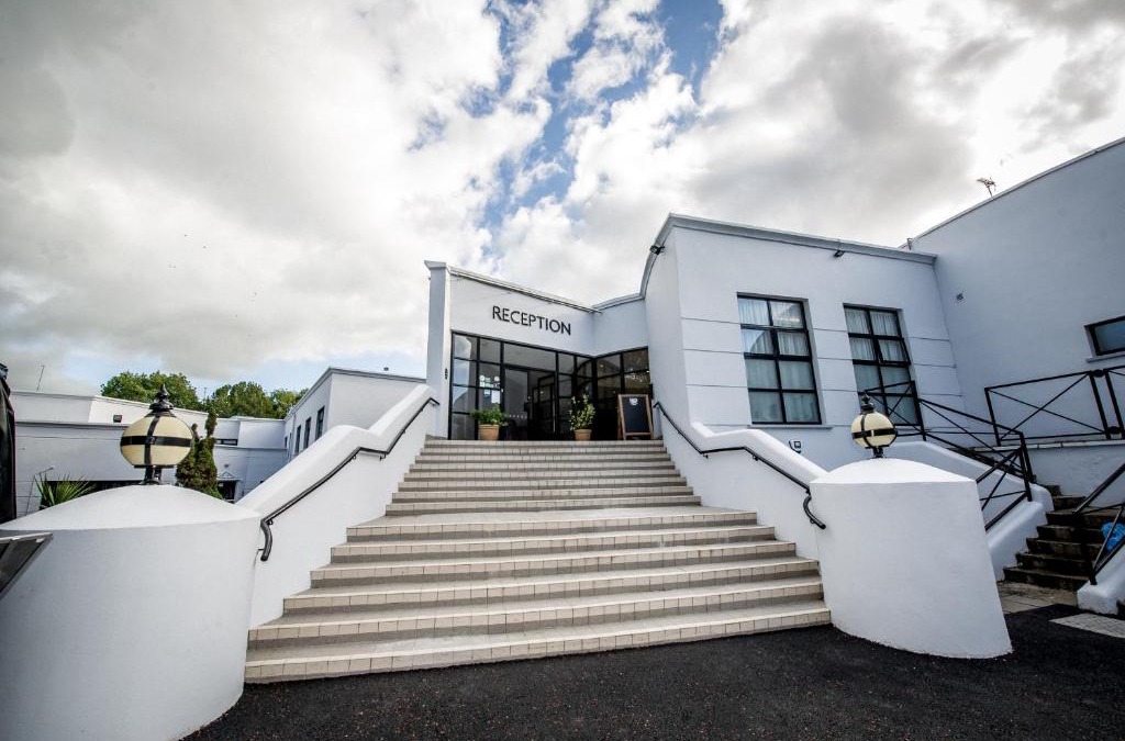 Londonderry Hotel | Waterfoot Hotel