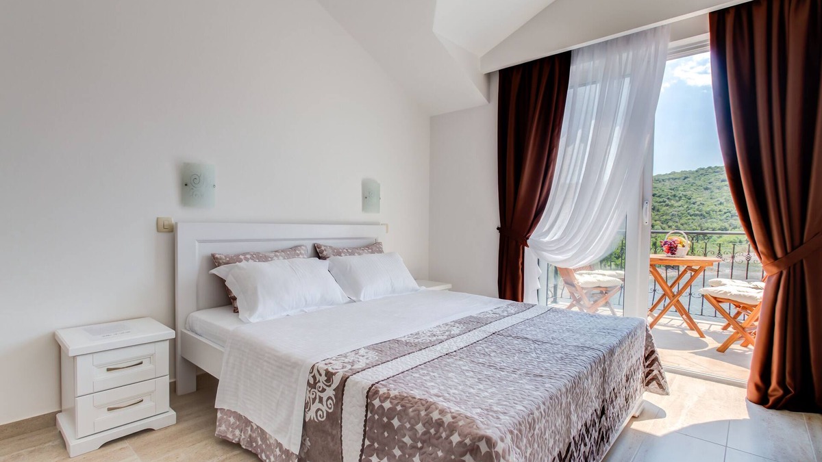 Bigovo Apartment | Waterfront 1BR Apart. w Terrace & Fantastic View