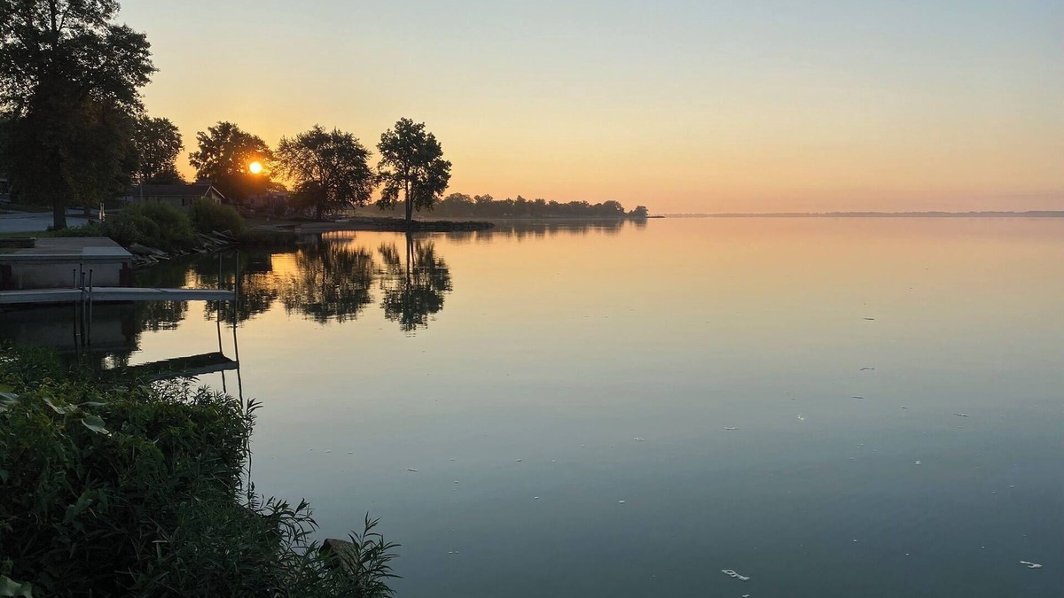 Celina Cabin | Waterfront 2-bedroom Cabin in Celina with WiFi, AC & Seasonal Fishing Pier