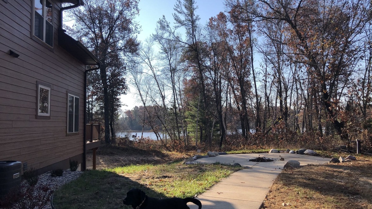 New Lisbon House | Waterfront, 3 acres, forest, 30mins toDells, firepit, basketball, private trails
