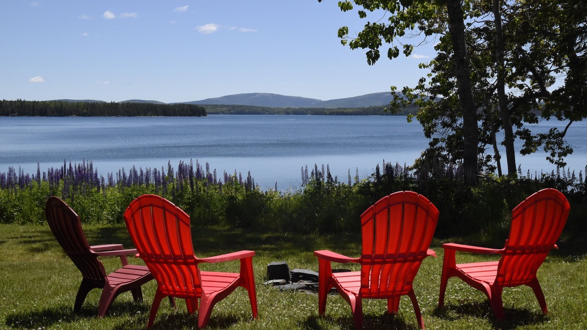 Trenton House | Waterfront 4-BR home. Sunrise and amazing views of Acadia. Book 2026 now!