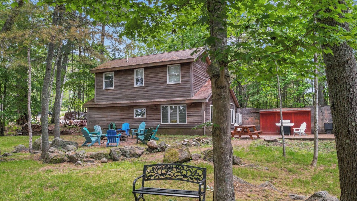 Orland House | Waterfront-40min to Acadia-Main House-Fire Place