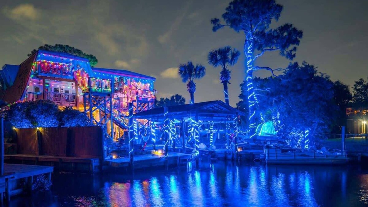 Nassau Bay House | Waterfront 5BR w/Game Room, Near Space Center