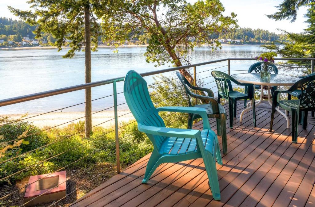 Rollingbay House | Waterfront Bainbridge Island Home Stunning Views!