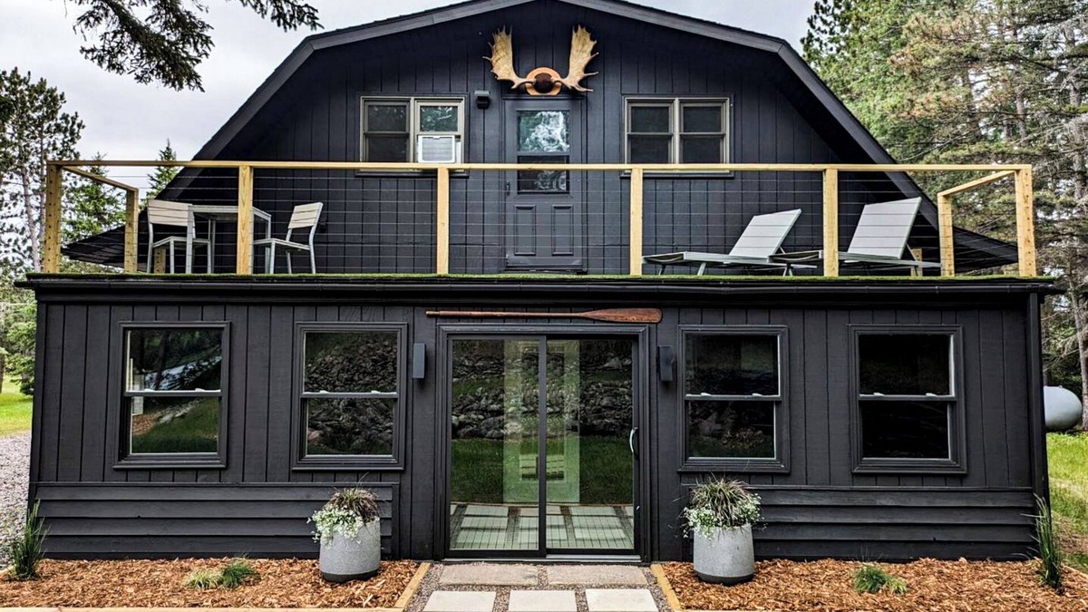 Saginaw House | Waterfront Barndominium on Private Lake North of Duluth