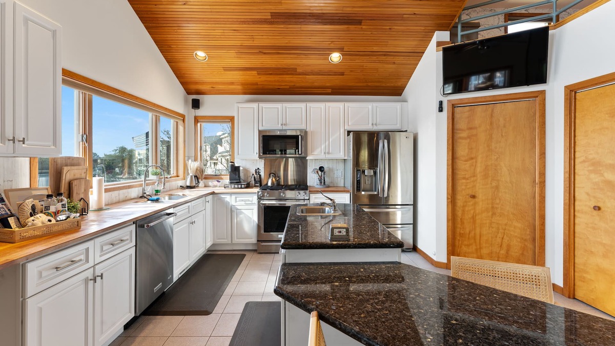 Beach Haven West House | Waterfront Beach Chalet w/Large Backyard and Firepit
