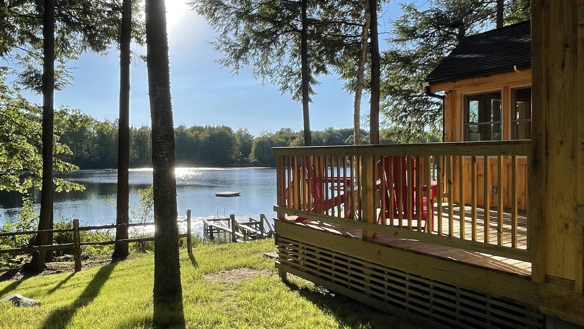 Mayfield Cabin | Waterfront, boats included, Cozy cabin on private lake, 25 minutes from TC.