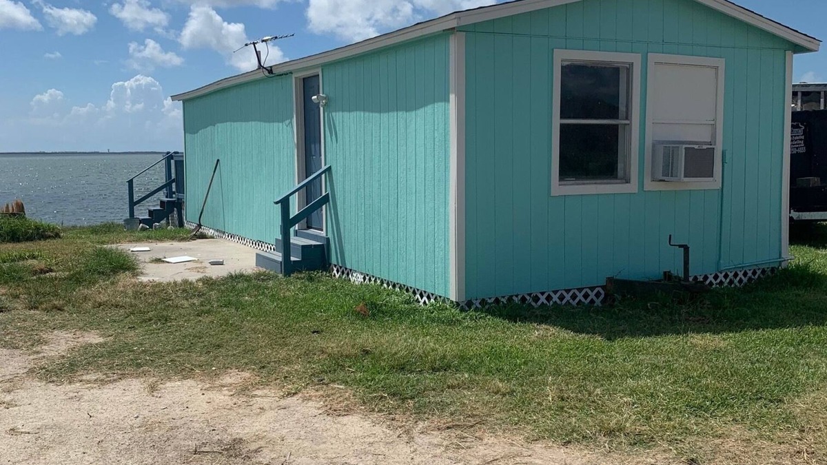 San Patricio County Cabin | Waterfront Cabin in Aransas Pass, Texas. Full kitchen! @Fin and Feather Marina