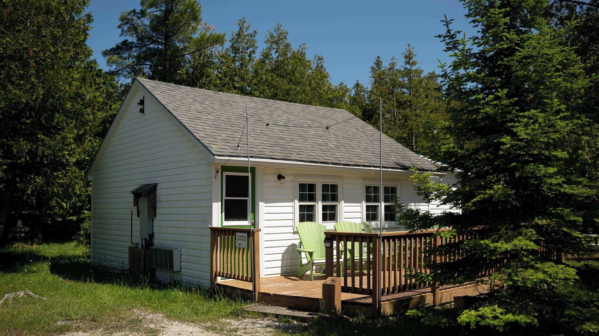 Tobermory Cabin | Waterfront Cabin | Lake Huron |10 Min to Tobermory