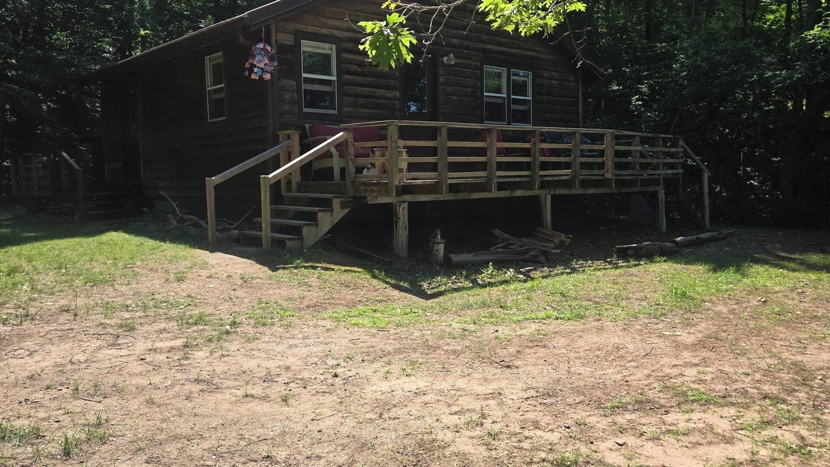 New Auburn Cabin | Waterfront cabin on Long Lake.