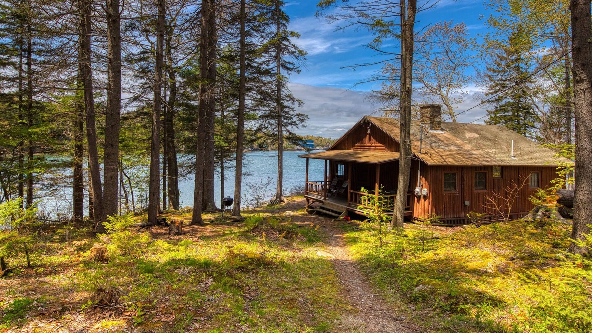 East Boothbay Cabin | Waterfront cabin with ocean view & private dock