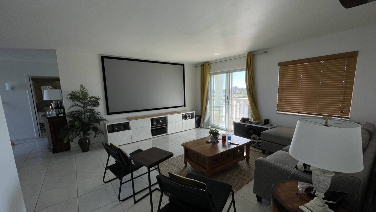 Grand Bahama Yacht Club Condo | Waterfront Condo near Port Lucaya Market, Lucayan Beach, Taino Beach & Resort.