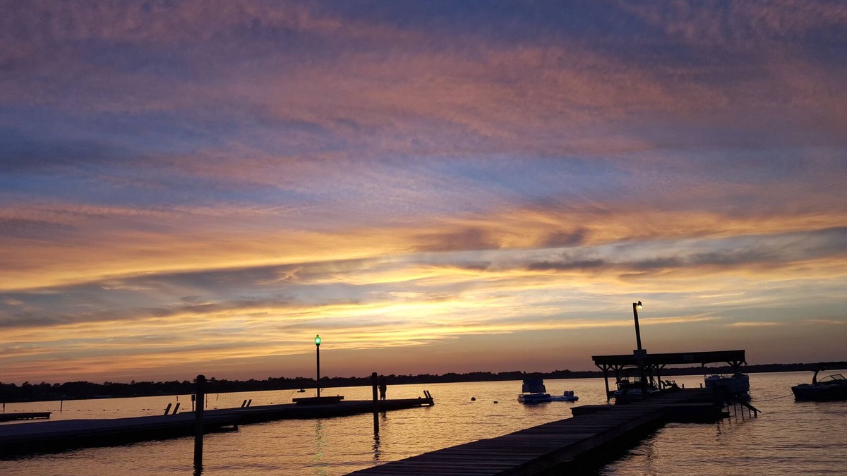 White Lake Condo | Waterfront Condo - 2Br/1Bth