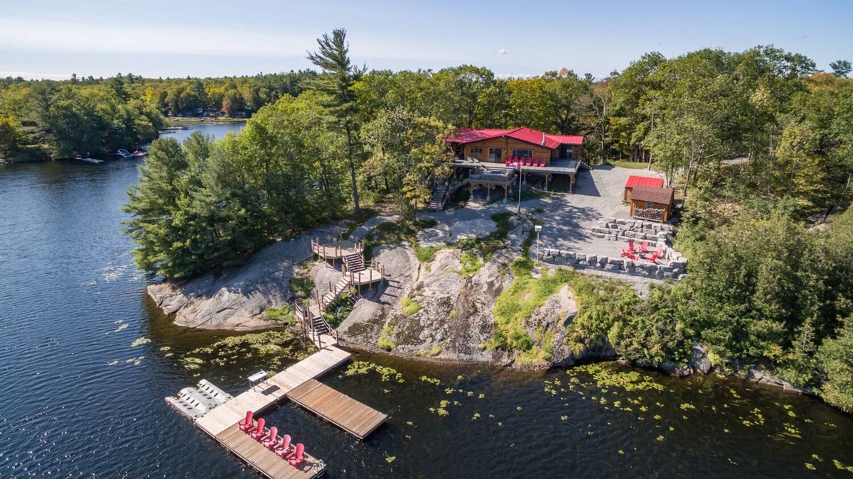 Georgian Bay Cottage | Waterfront Cottage on Georgian Bay near Honey Harbour