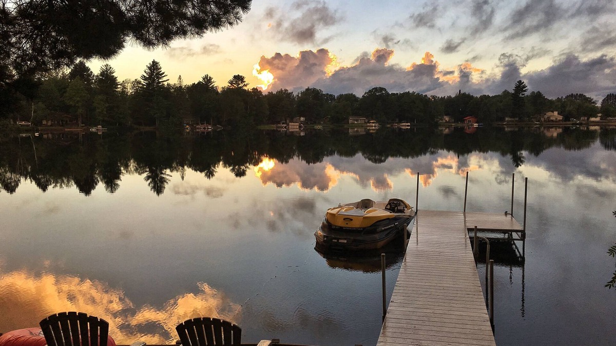 Rumely Cottage | Waterfront Cottage on Private "Farmer" Lake, Sleeps 12, Swim, Fish, Boat, ATV
