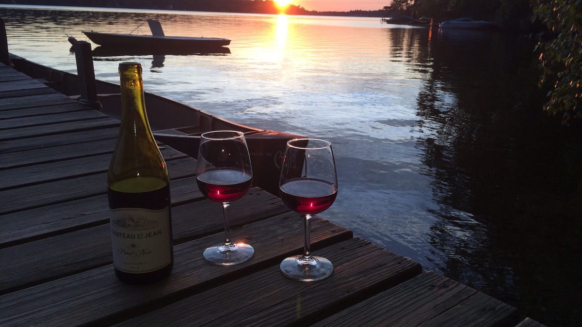Northwood Cottage | Waterfront Cottage on Northwood Lake with Beach and Dock