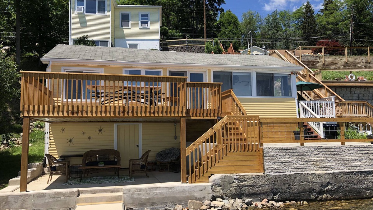 Penn Yan Cottage | Waterfront Cottage on Keuka Lake near Penn Yan