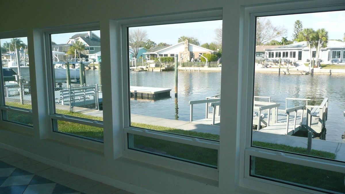 Flor-a-mar House | Waterfront, Dock, Pool, Floramar North Canal Minutes to Gulf of Mexico