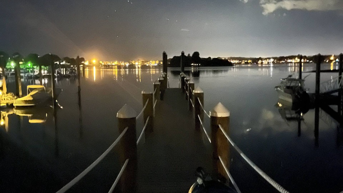 Portsmouth Cottage | Waterfront, Dog-Friendly Cottage on the Cove. In safe, quiet neighborhood.