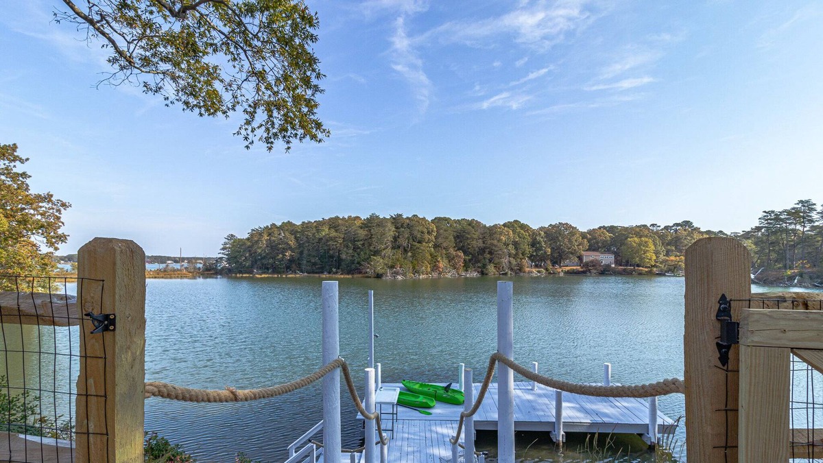 Reedville House | Waterfront dog-friendly 1-story w/ fenced yard, rec room, dock @Little Wicomico