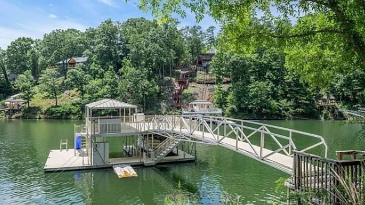 Cullman House | Waterfront Double Decker Dock - 5 Bed 3 1/2 Bath Smith Lake House in Cullman AL