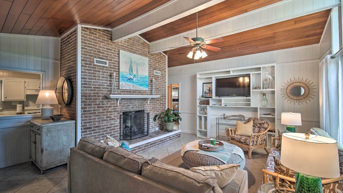 Foley House | Waterfront Foley Area Home - 15 Mi to Gulf!