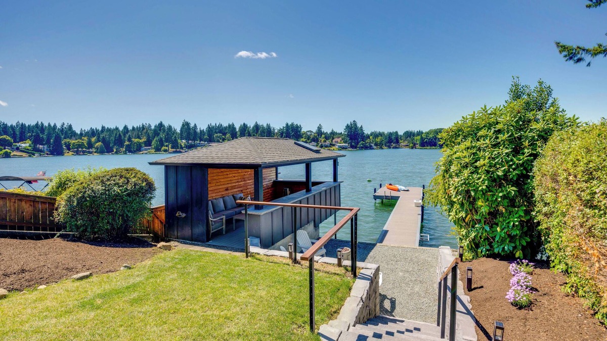 Lakewood House | Waterfront Gem w/Boat Dock & Lift in Lakewood!