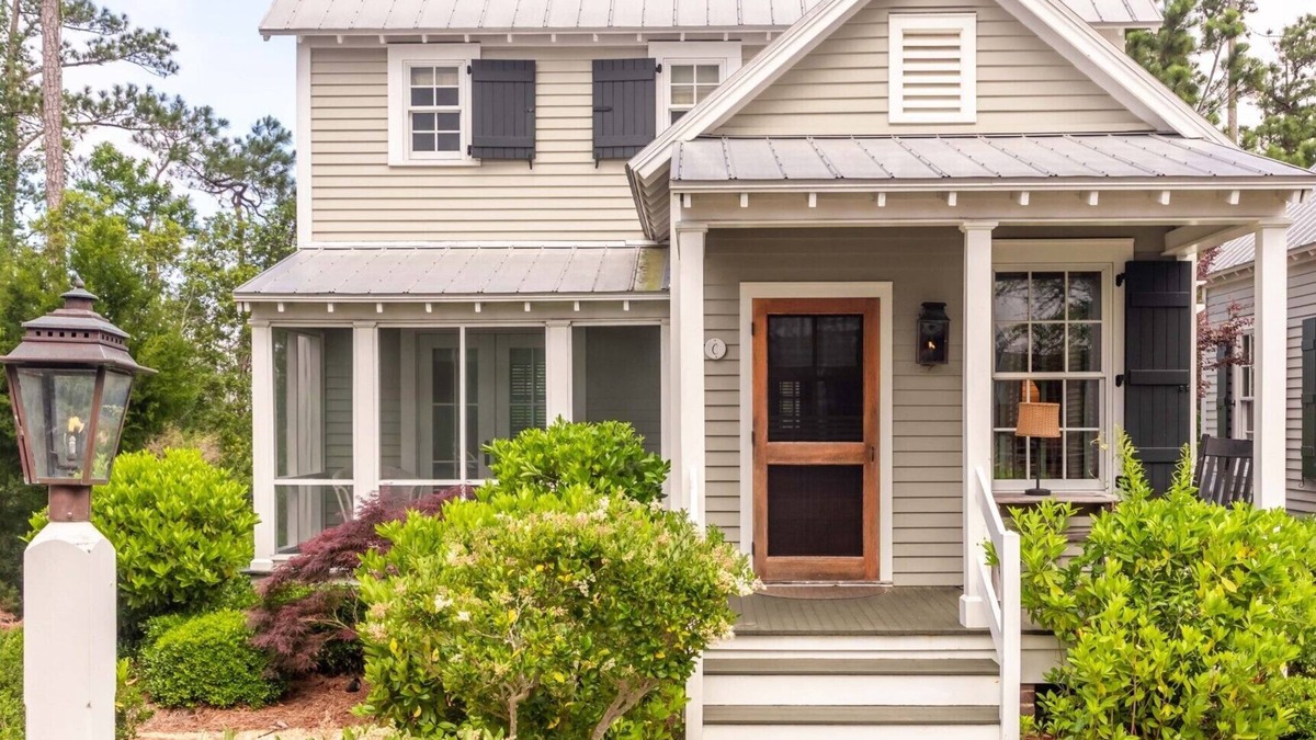Oriental Cottage | Waterfront Getaway in Coastal NC – River Dunes