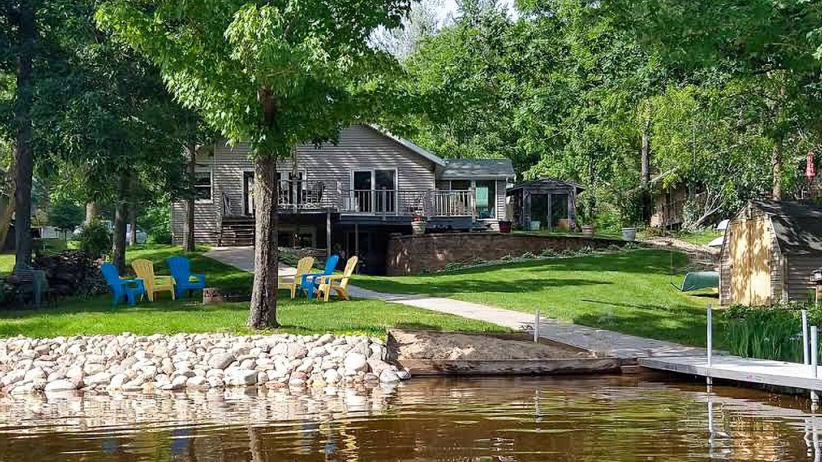 Wautoma House | Waterfront getaway with sandy beach on Lake Morris - a 163-acre 5 lake chain.