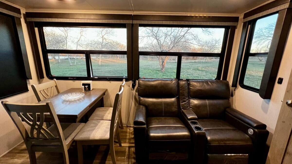 Mathis House | Waterfront Glamping at Lake Mathis